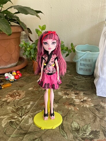 Monster high