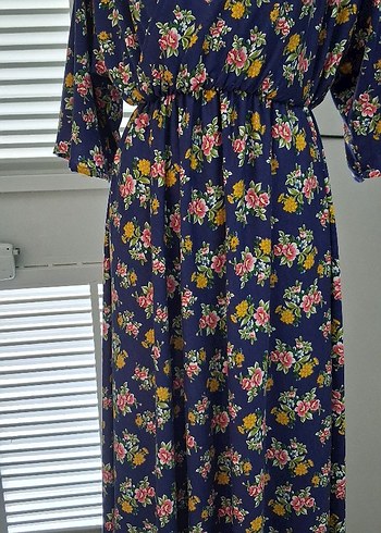 Renkli Çiçek Desenli Uzun Hemşire Önlüğü - Görsel 12