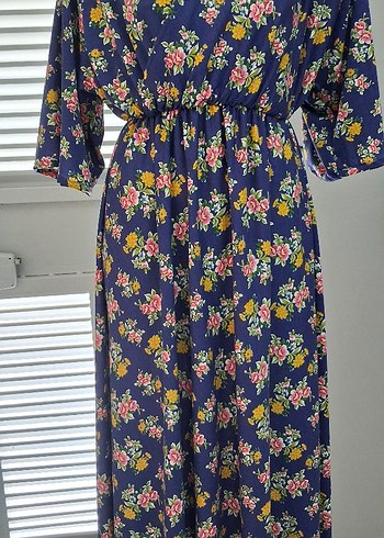 Renkli Çiçek Desenli Uzun Hemşire Önlüğü - Görsel 14