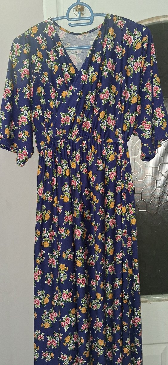 Renkli Çiçek Desenli Uzun Hemşire Önlüğü - Görsel 5