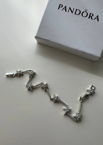 Pandora Yıldızlı Bileklik
