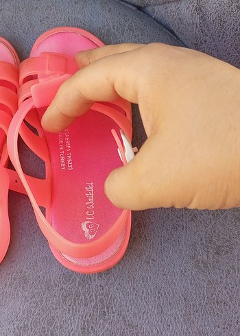 26 Beden Pembe Tokalı Kız Çocuk Lastik Sandalet