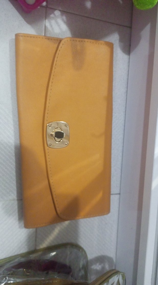 Bej Parlak Tokalı portföy çanta - Görsel 3