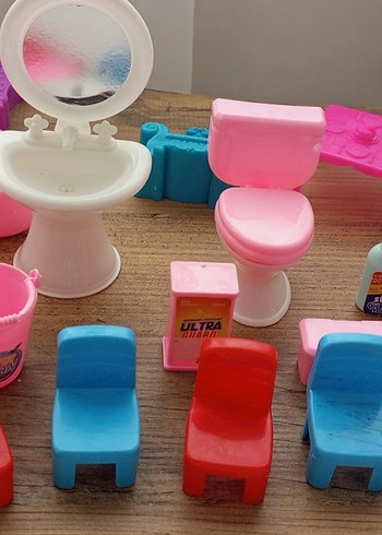 Beden Renk Renkli Mini Oyuncak Banyo Seti
