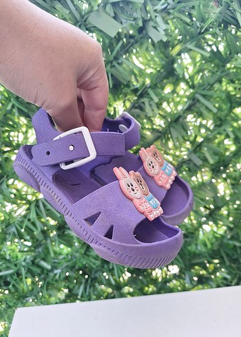 22 Beden Kız Çocuk sandalet