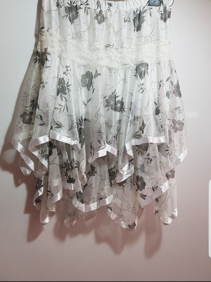 Gri Çiçek Desenli Volanlı Etek Pareo - Görsel 2