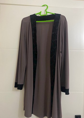 Gri Uzun Kollu Gevşek Kesim Kadın Giyisi - Görsel 2