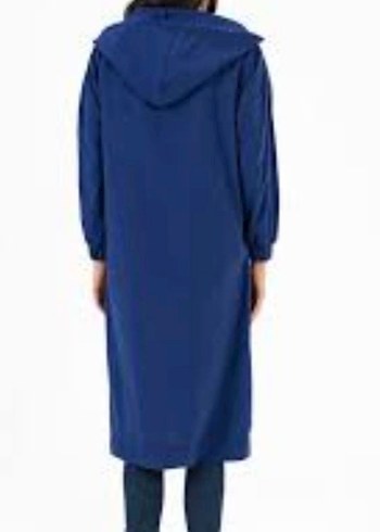 Kadın Lacivert Kapüşonlu Uzun Fermuarlı Yağmurluk - Görsel 2