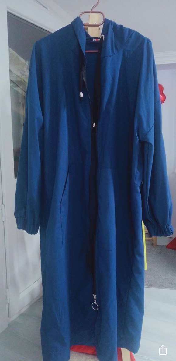 Kadın Lacivert Kapüşonlu Uzun Fermuarlı Yağmurluk - Görsel 3