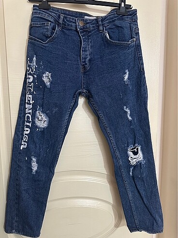 Yırtık kot pantolon Beymen