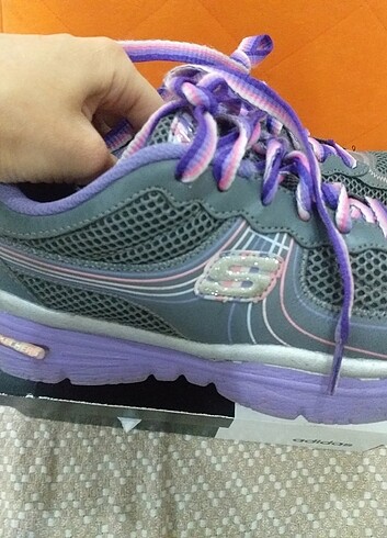 38 Beden Skechers ayakkabı