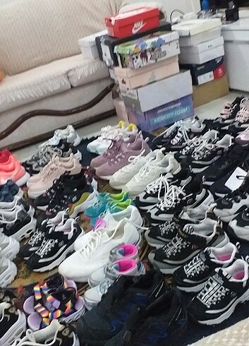 35 Beden Skechers ayakkabı