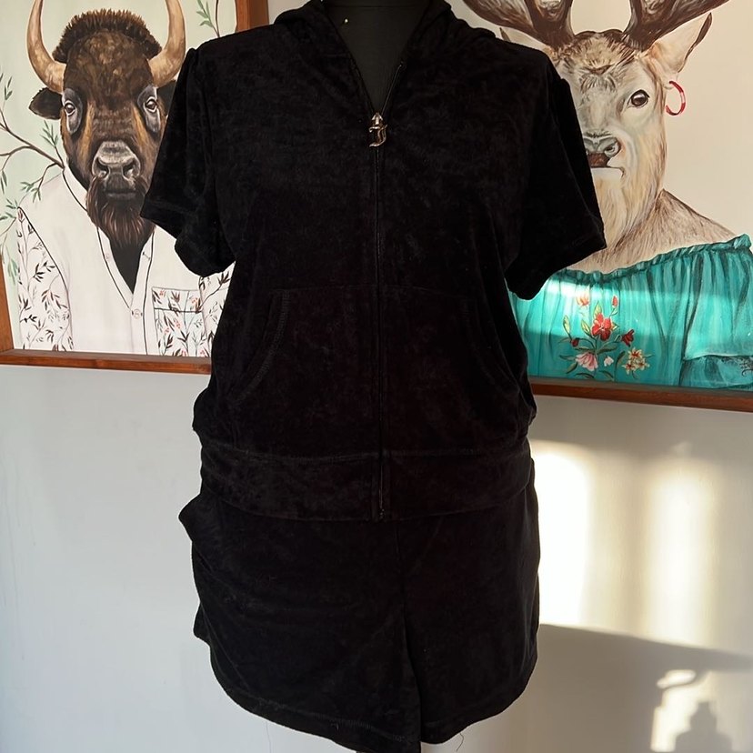 Juicy Couture Kısa Kollu Siyah Gotik Mini Kadın Şort takım - Görsel 2