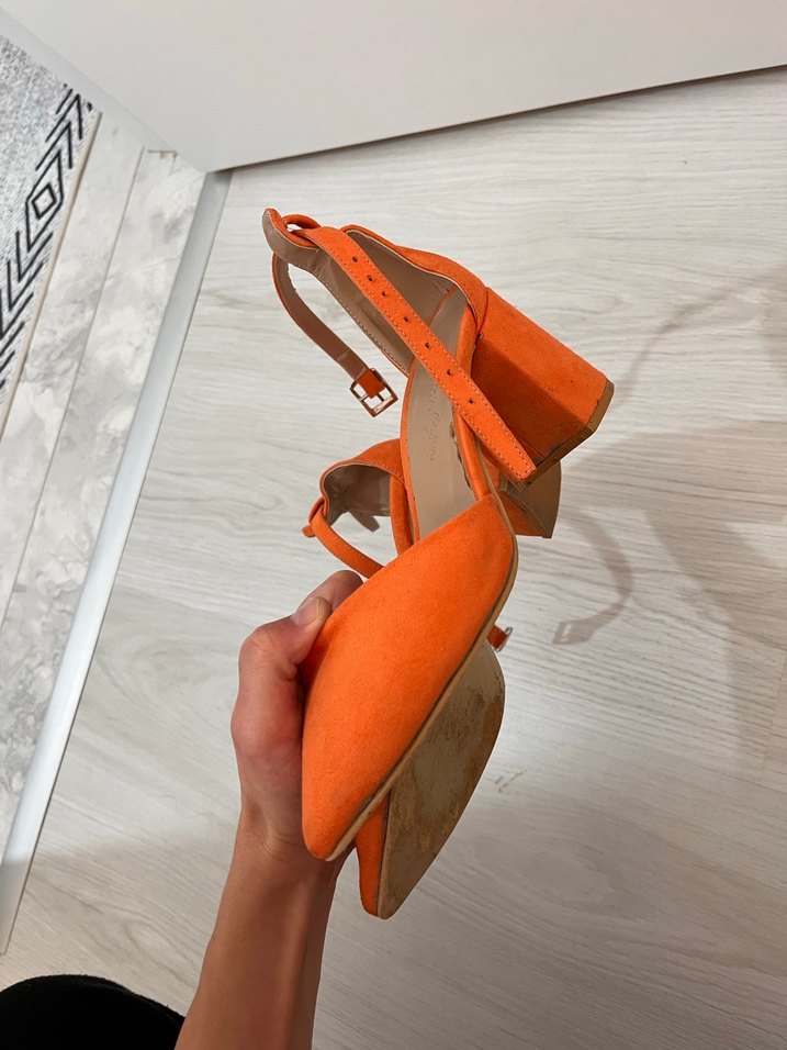 Turuncu Süet Kemerli Topuklu Kadın Ayakkabı - Görsel 2