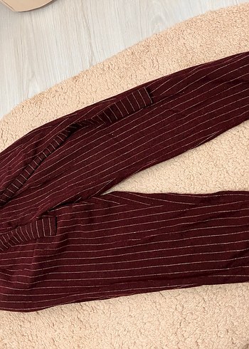 Bordo çizgili pantolon - Görsel 2