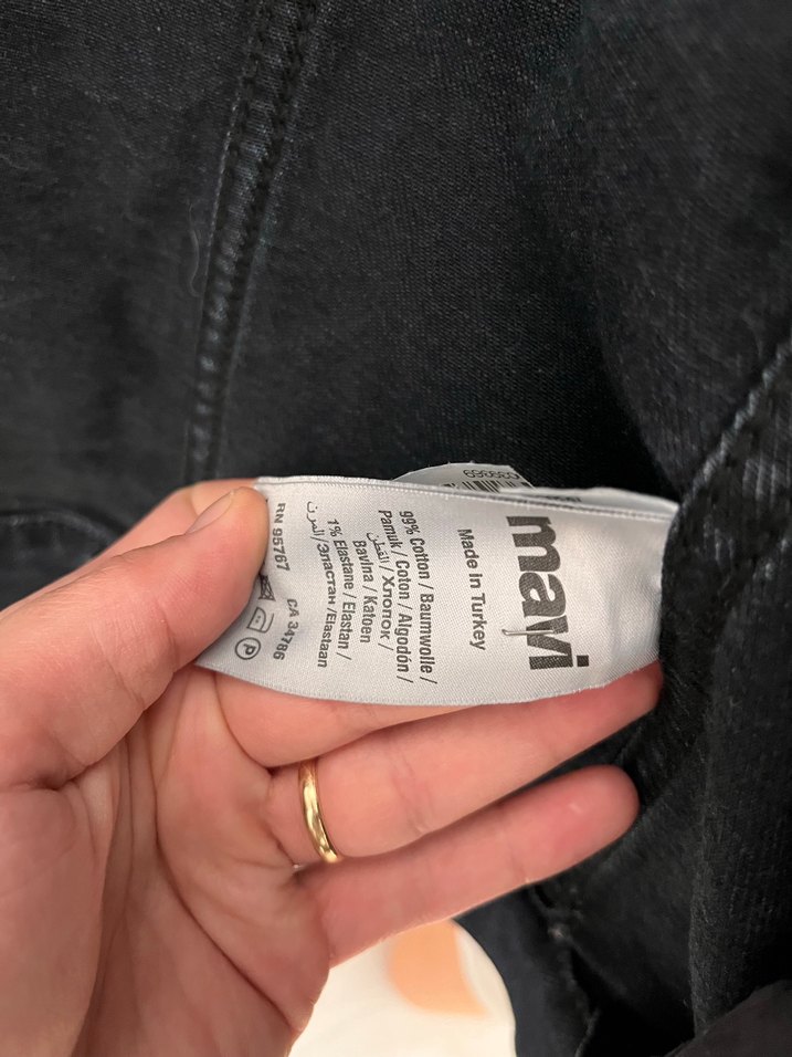 Gri Kapüşonlu Düğmeli Kadın Kot Ceket - Görsel 3