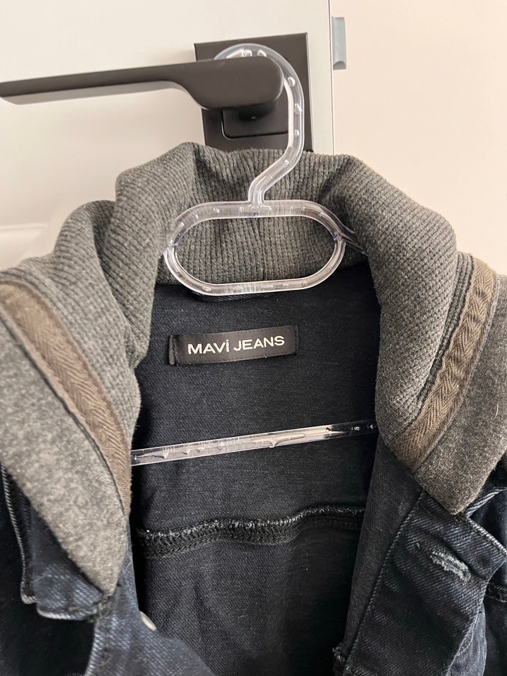 Gri Kapüşonlu Düğmeli Kadın Kot Ceket - Görsel 2