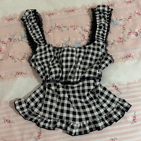 Kareli askılı crop