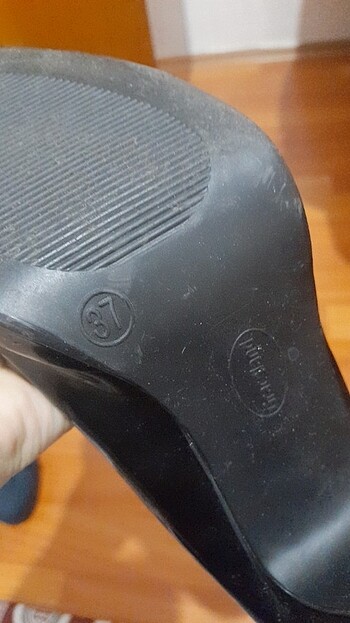 37 Beden Siyah stiletto