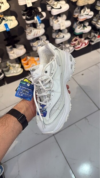 37 Beden beyaz Renk Skechers d?lites