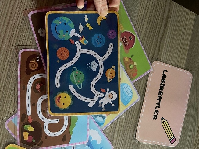 Eğitici kart oyunu