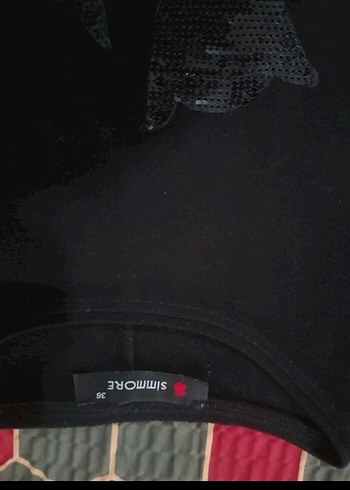 Siyah Örgü Kedi Desenli Tişört - Görsel 3