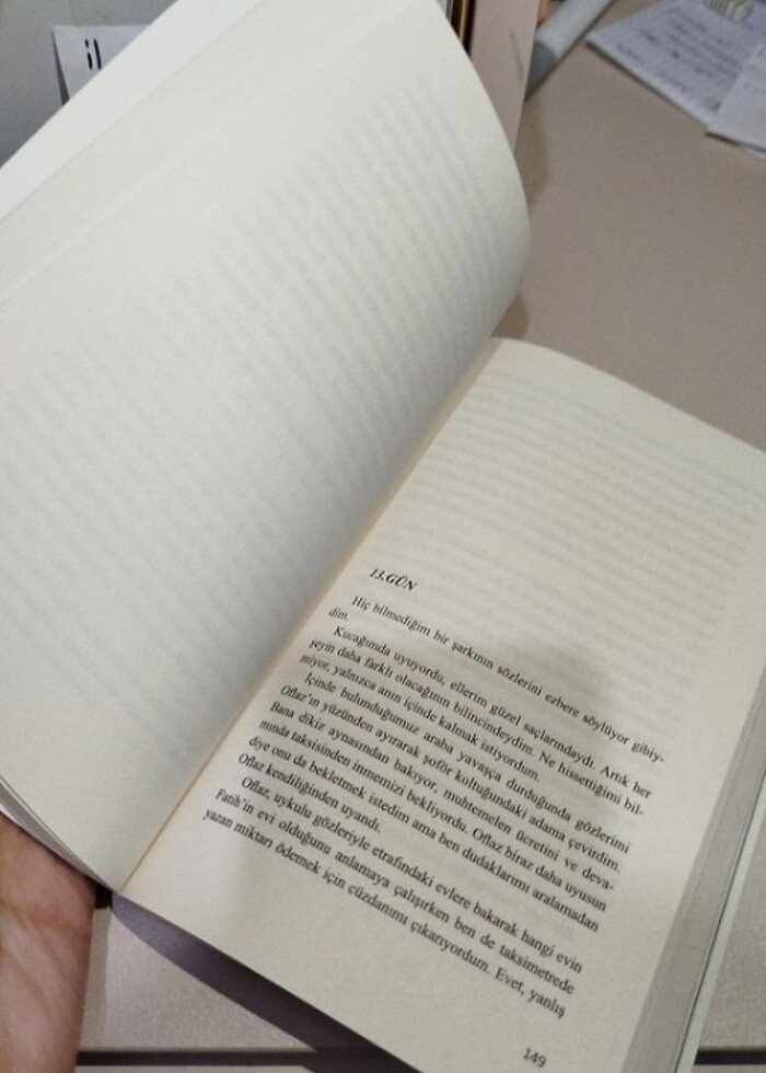 Kimse gerçek değil  - Görsel 4