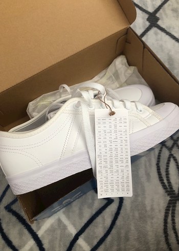 Kadın Beyaz Bağcıklı Spor Ayakkabı - Görsel 2