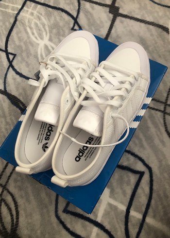 Kadın Beyaz Bağcıklı Spor Ayakkabı - Görsel 6