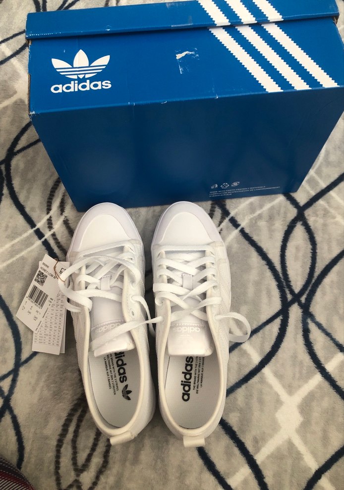 Kadın Beyaz Bağcıklı Spor Ayakkabı - Görsel 3