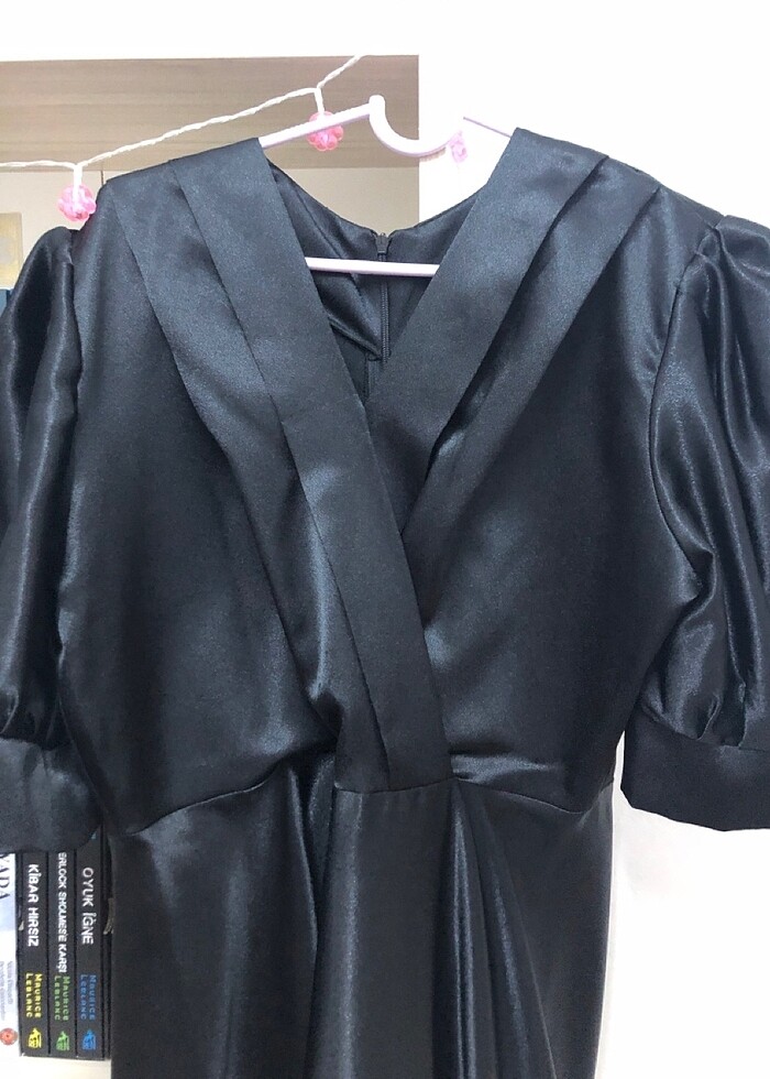 Siyah Elbise - Görsel 3