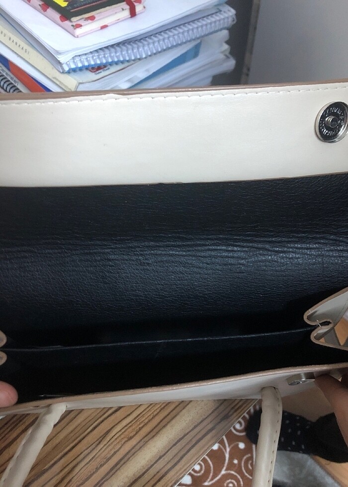 Krem Çanta - Görsel 3