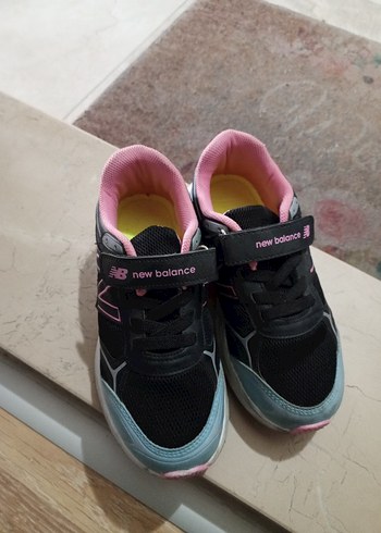 New Balance Kız Çocuk Pembe Spor Ayakkabı - Görsel 5