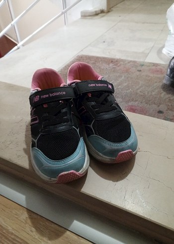 New Balance Kız Çocuk Pembe Spor Ayakkabı - Görsel 2