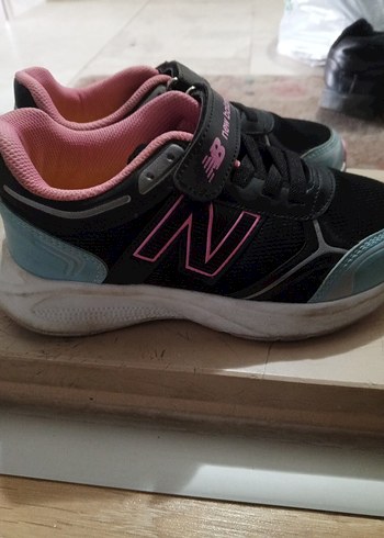 New Balance Kız Çocuk Pembe Spor Ayakkabı - Görsel 4