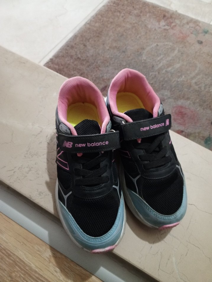 New Balance Kız Çocuk Pembe Spor Ayakkabı - Görsel 5