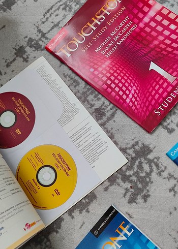 Touchstone 1 ve touchstone 2 İngilizce kitapları - Görsel 4