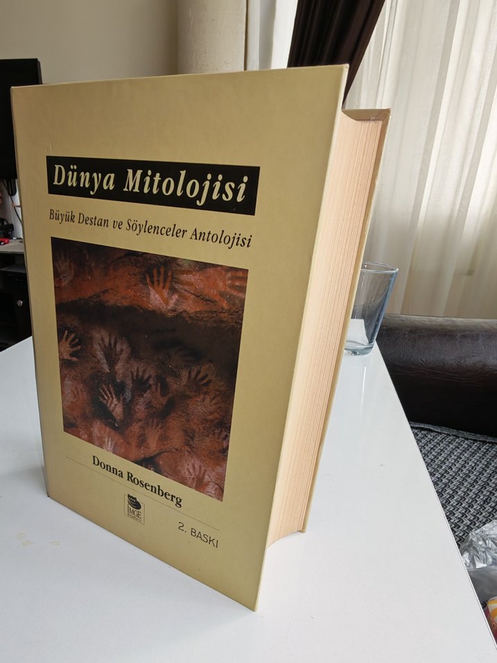 Dünya Mitolojisi Kitabı Ciltli - Donna Rosenberg - Görsel 3