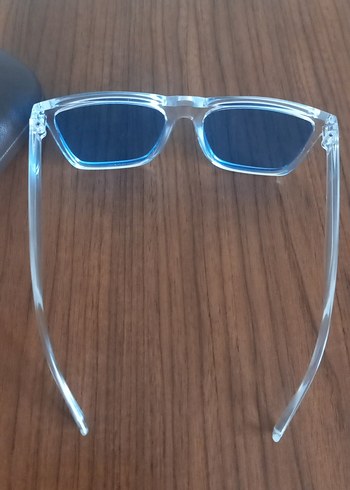 Şeffaf Çerçeveli Mavi Kadın Gözlüğü - Görsel 7