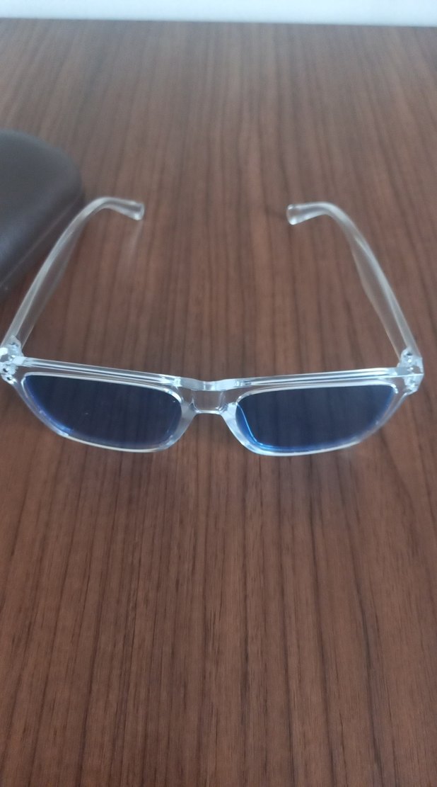 Şeffaf Çerçeveli Mavi Kadın Gözlüğü - Görsel 2