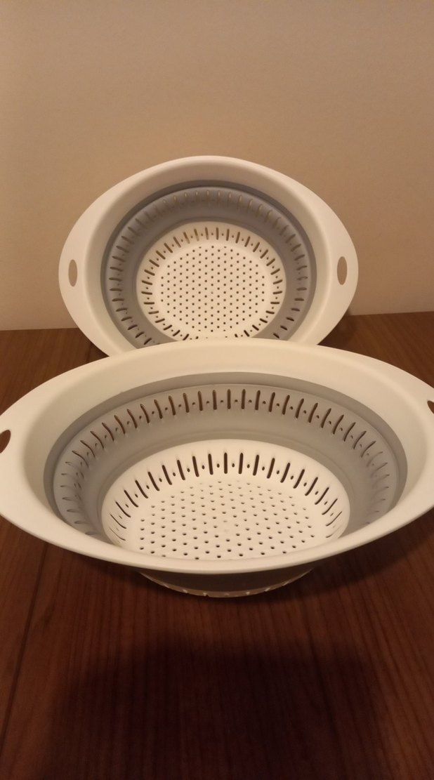 Gri-Beyaz Katlanabilir Plastik Süzgeç - Görsel 4