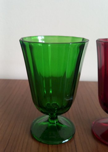 Renkli Kırmızı ve Yeşil Ayaklı Bardak Kadeh - Görsel 2