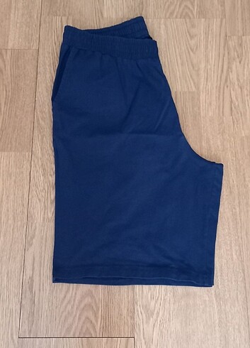 Bayan short