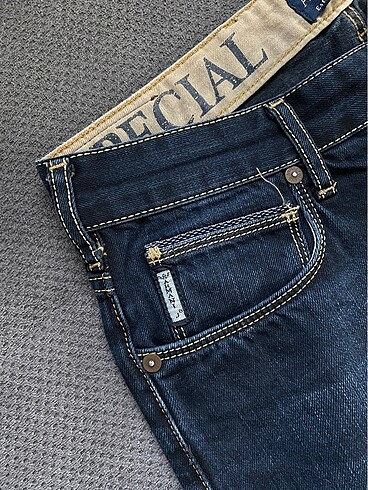 Armani Jeans - Görsel 3