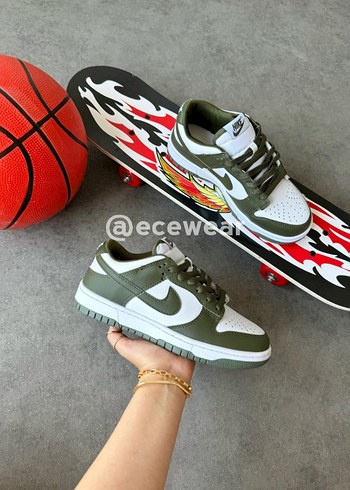 Nike Dunk Low Haki