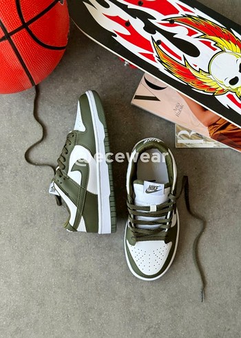Nike Dunk Low Haki