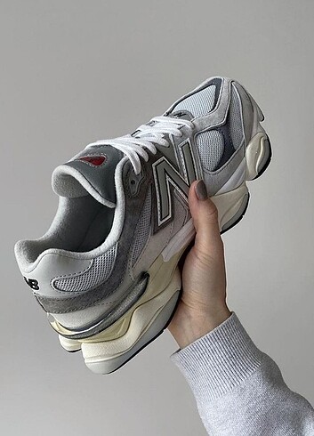 New Balance New Balance 9060 Rain Cloud Grey
