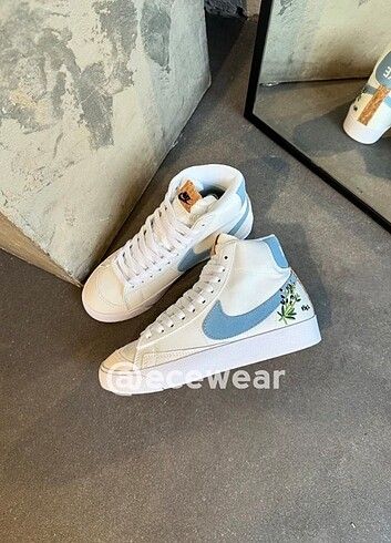 Nike Blazer Mid '77 