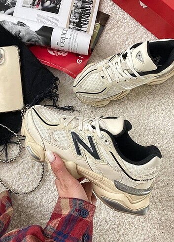 New Balance 9060 Turtledove