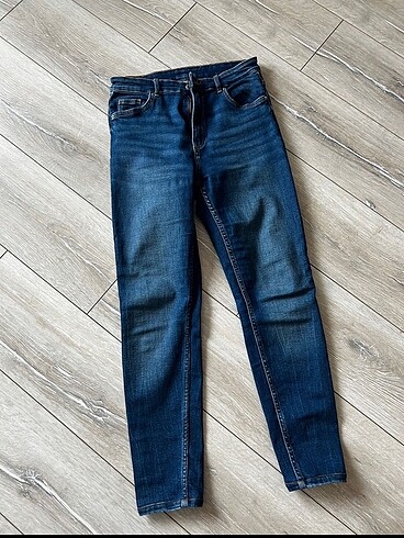 36 Beden lacivert Renk Jean Kot skinny Bershka